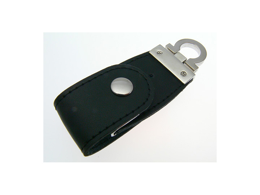 USB-Stick aus Leder mit Logo in Lederprägung als Messegeschenk