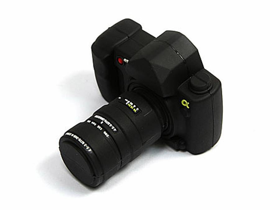 Moderne USB-Kamera im kompakten Design, ideal für kreative Werbeaktionen und individuelle Bedruckungen.