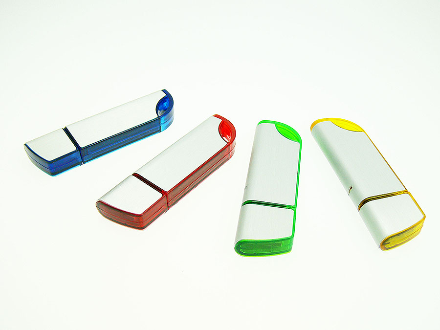 Bunte USB-Sticks aus Aluminium zum gravieren mit Logo