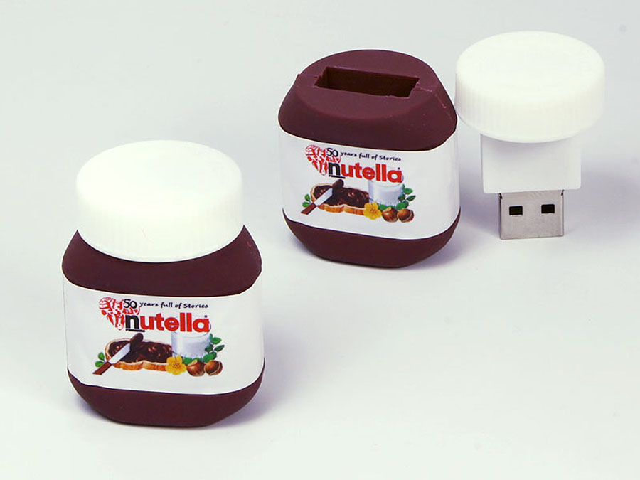 Ferrero Nutella Brotaufstrich in Sonderform mit Digitaldruck als USB-Stick