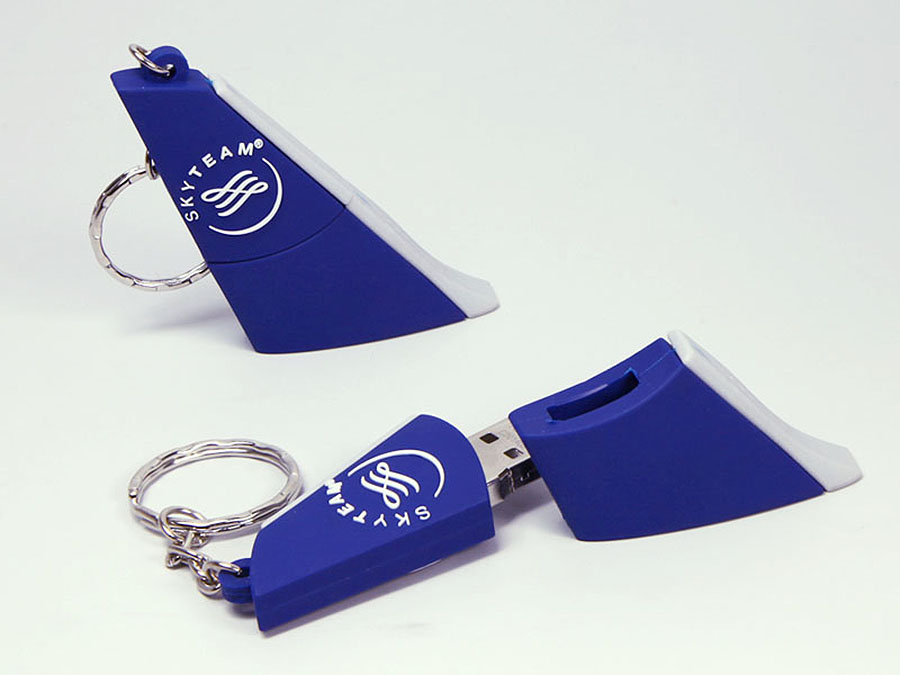 Flugzeug Leitwerk Ruder Flügel als individueller USB-Stick mit Logo für Airlines und Fluggesellschaften