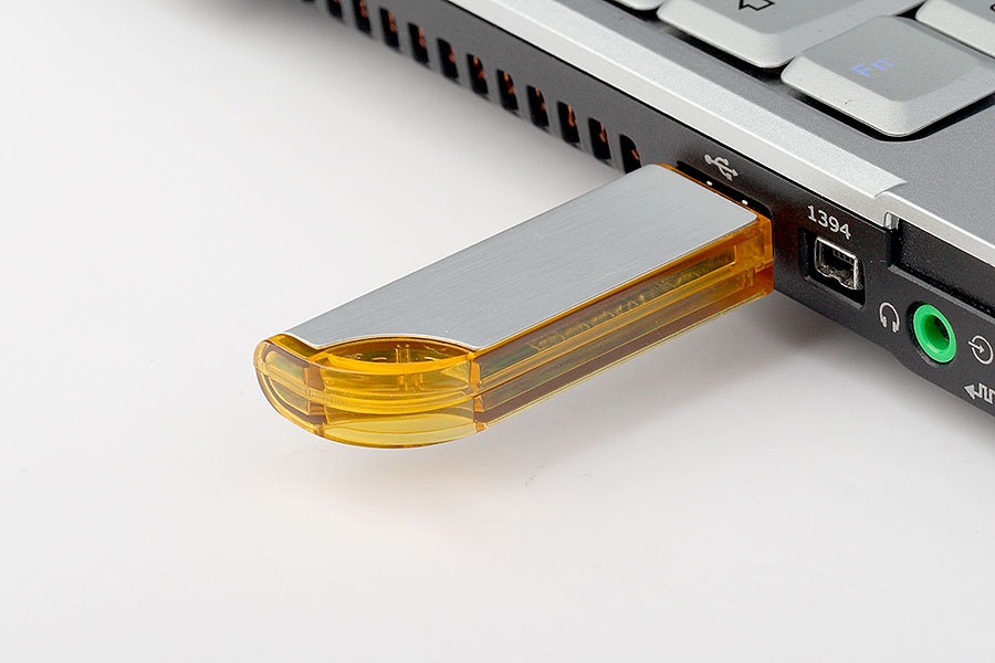 Formschöner Aluminium USB-Stick in vielen farben