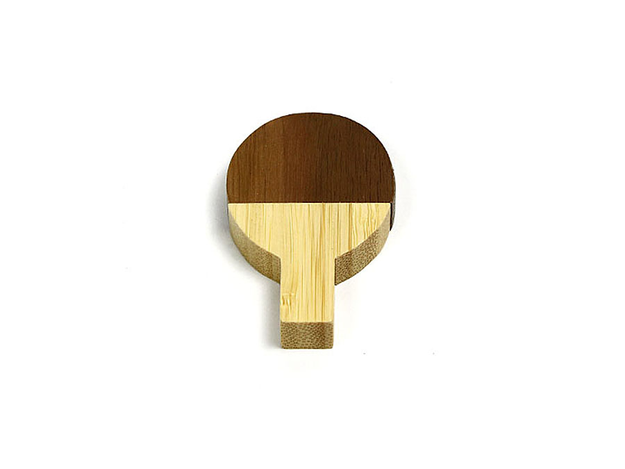 Tischtennisschläger aus Holz mit Logo