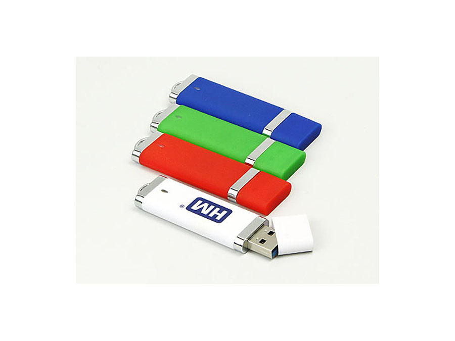 USB-Stick aus Kunsttoff in bunten Farben