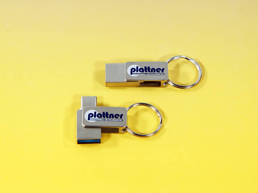 USB-Stick mit schickem Metall-Design und Schlüsselring, ideal zum Branding mit einem Logo.