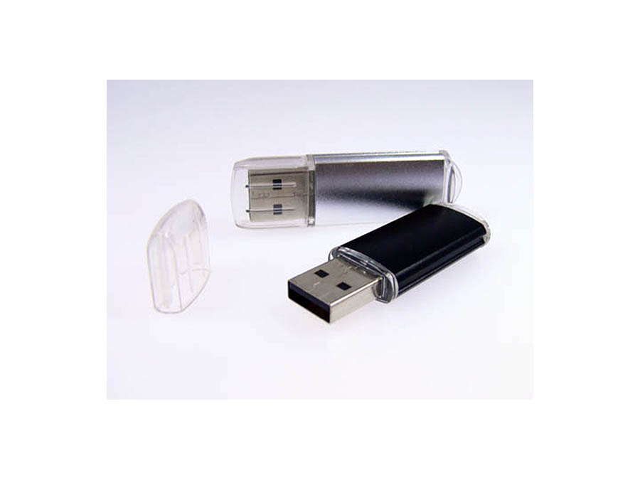 schwarzer und silberner USB-Stick aus Metall zum gravieren