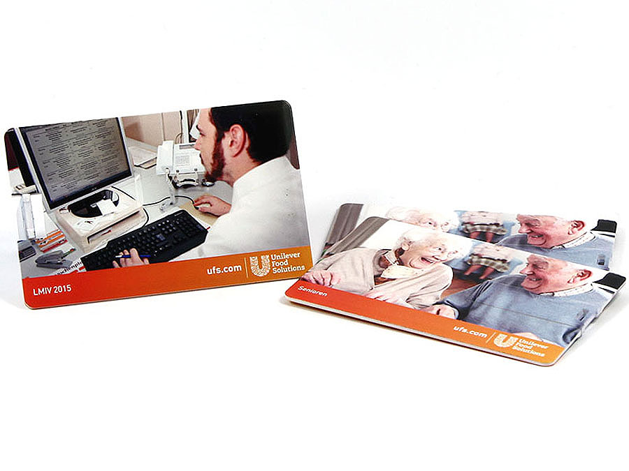 Unilever Karte aus Kunststoff mit USB-Stick auf beiden Seiten Fotomotiv als Digitaldruck