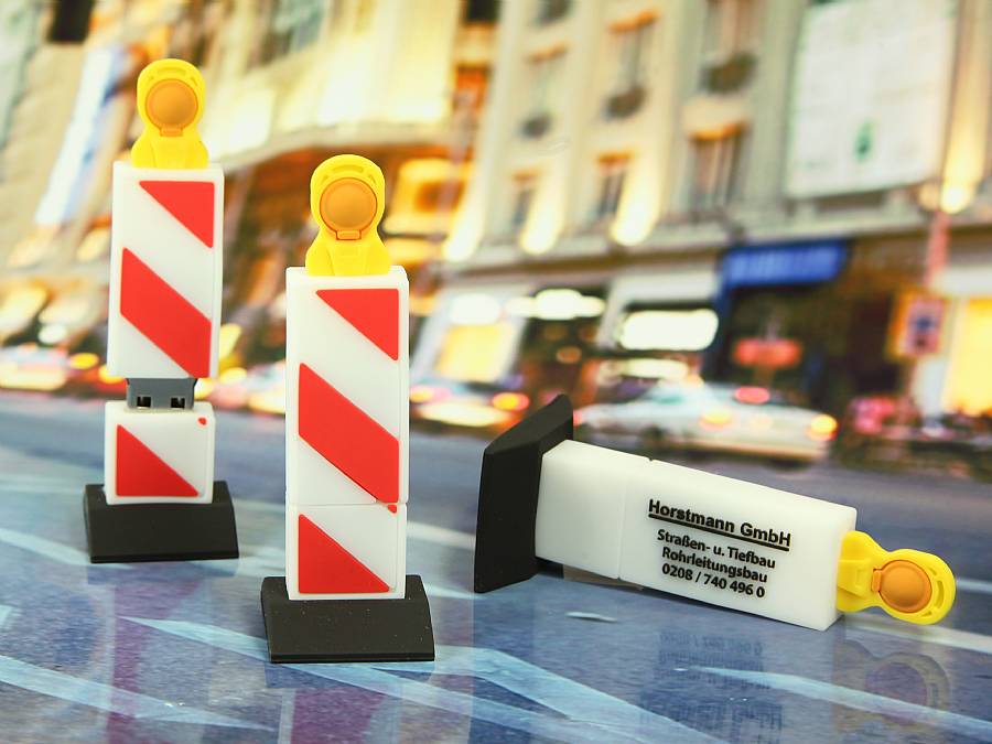 usb stick absperrung strasse warnung tiefbau