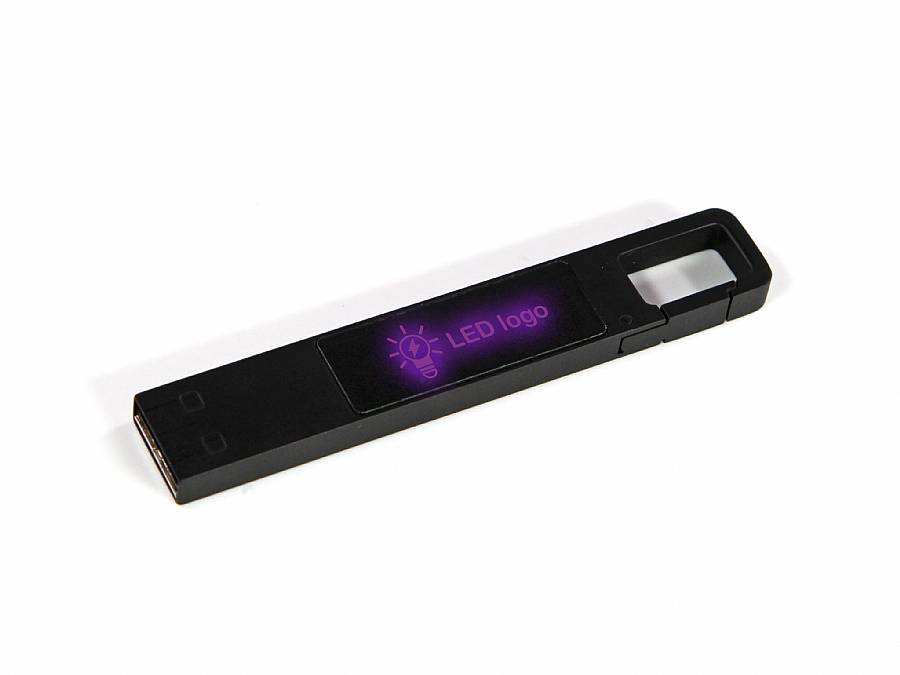 USB-Stick in elegantem Schwarz mit LED-Logo-Bereich und praktischem Karabiner für die individuelle Gestaltung.