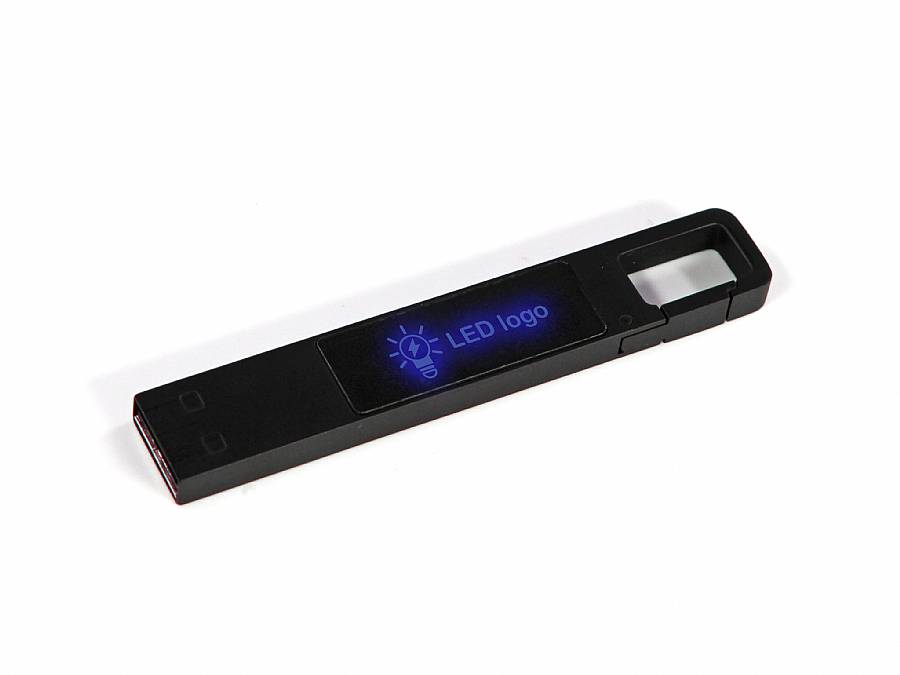 USB-Stick in elegantem Schwarz mit LED-Leuchtfläche für individuelles Logo und praktischem Karabiner.