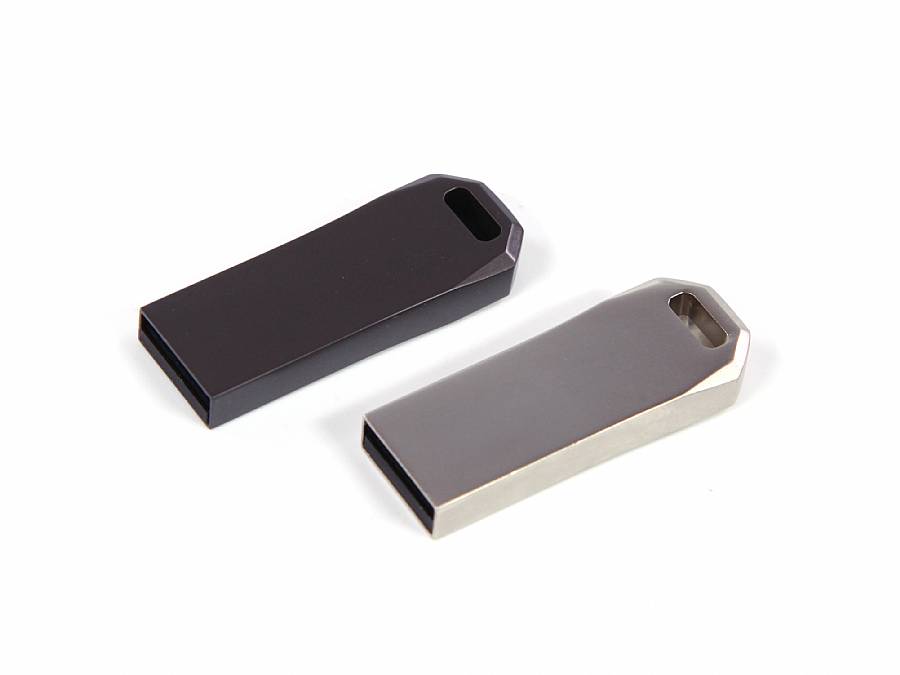 Zwei elegante USB-Sticks in Schwarz und Silber, ideal für individuelles Branding und praktische Datenspeicherung.