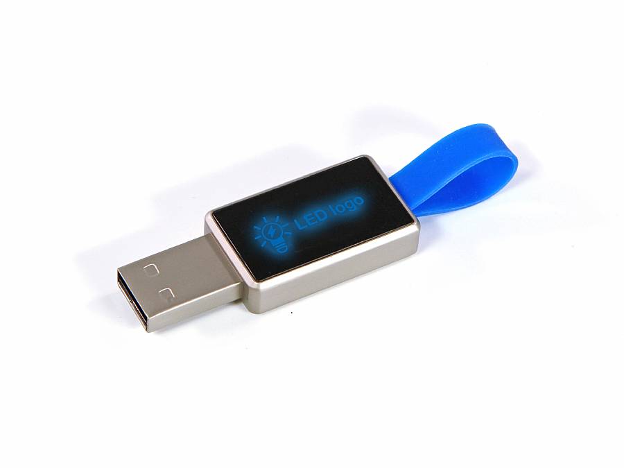 USB-Stick mit edlem Design, blauer Schlaufe und LED-Anzeige für individuelle Logo-Darstellung. Perfekt für Werbezwecke.