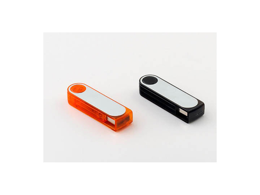 USB-Sticks aus Aluminium und Kunststoff in mehreren Farben