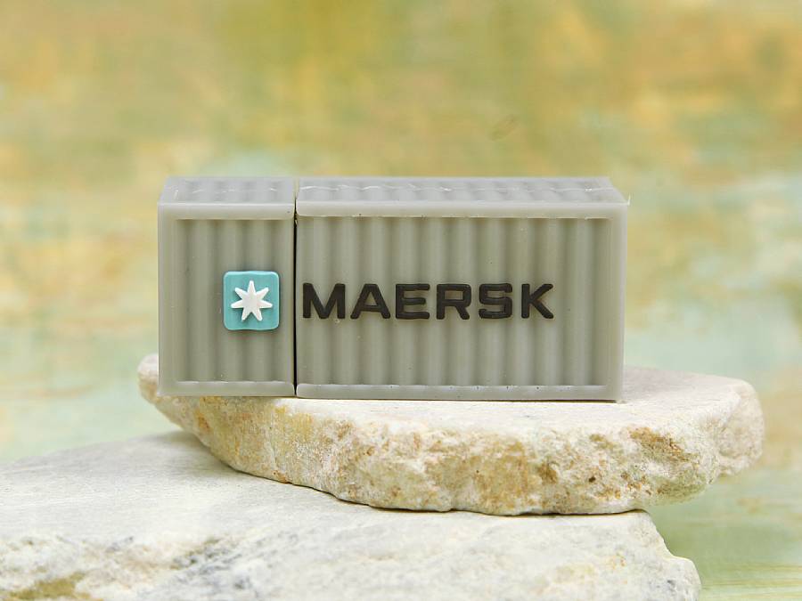 USB-Stick Container als Schiffscontainer
