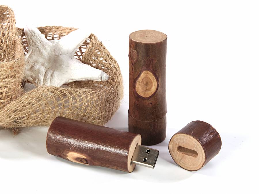 USB-Stick Holzstamm Naturholz