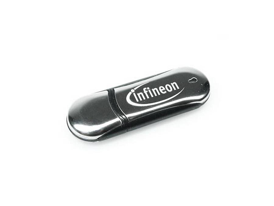 verspiegelter usb stick aus chrom mit logo gravur