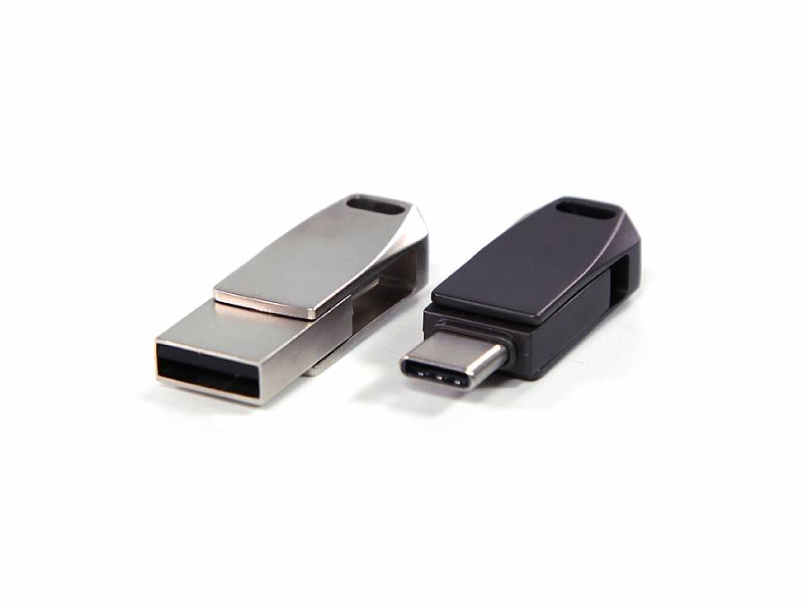 USB-Stick im trendigen Metall-Design mit drehbarem Gehäuse und Platz für individuelles Branding.