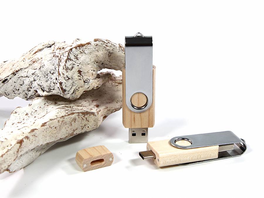 USB-Stick im edlen Design mit Holz- und Metallgehäuse, ideal für individuelle Logo-Drucke und Werbezwecke.