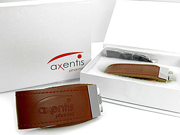 LEDER USB-Stick mit Branding Lederprägung