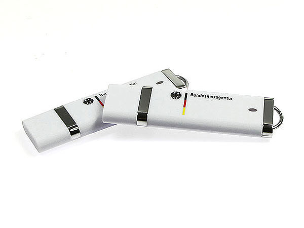 USB-Stick mit mehrfarbigem Logodruck aus Kunststoff und Chrom