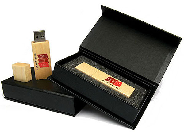 MPB Geschenkverpackung mit Holz USB-Stick