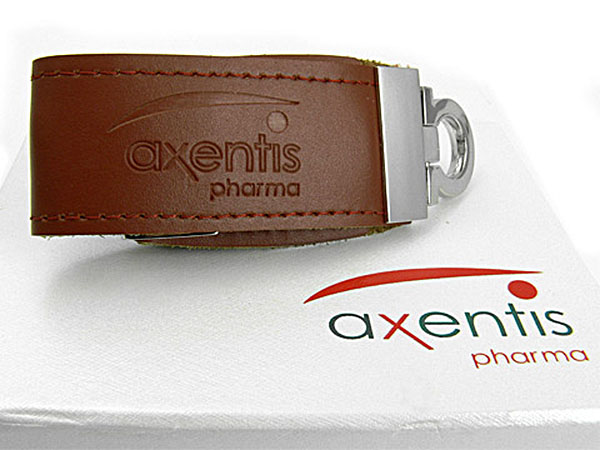 USB Stick aus Leder mit Geschenkverpackung mit Logodruck