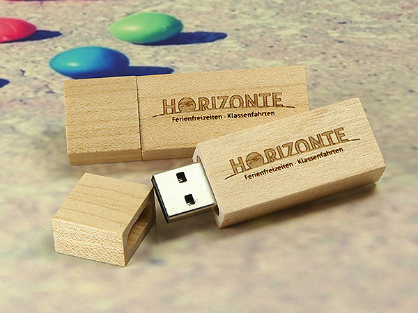 Horizonte USB-Stick aus Holz mit Logo gravur