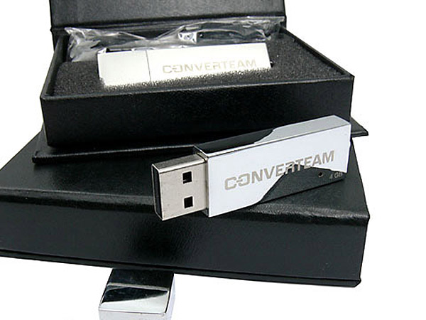 Massiver Metall USB-Stick mit Geschenkbox mit Gravur