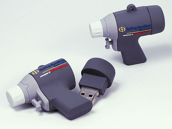 Maschine Bohrmaschien Akkuschrauber Pistole Spritze als USB-Stick mit Logo