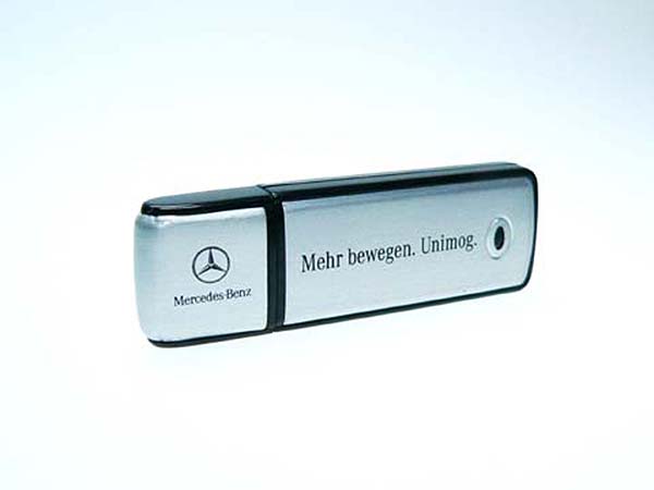 Mercedes Benz USB-Stick aus Metall und einfarbigen Druck