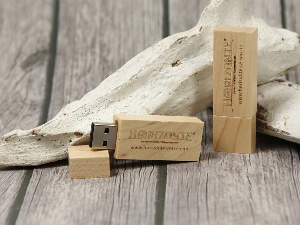 usb stick aus holz mit logo gravur werbe geschenk