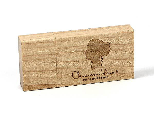 USB Stick aus Holz mit Logo ökologisch mit Logo