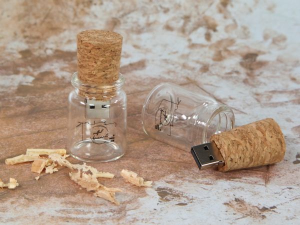 USB-Stick Flaschenpost Kork Kundenreferenz