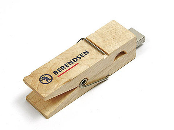 USB-Stick als Wäscheklammer Berendsen