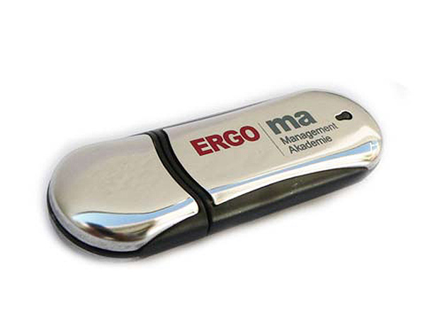 Werbegeschenk USB-Stick mit Ergo Management Logo bedruckt