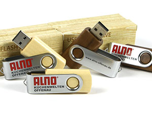 Arla Bio USB-Stick aus Holz bedruckt mit Logo