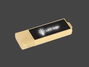 USB-Stick aus umweltfreundlichem Material mit LED-Bereich für individuelles Logo-Design. Ideale Werbelösung für Unternehmen.