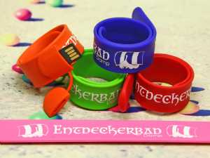 USB-Stick Klatschband Kundenreferenz