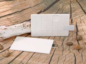 USB-Stick in Form eines Puzzles mit individuellem Druckbereich für Logos und kreativen Werbezwecken.