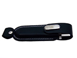 USB-Stick aus Leder mit Logo in Lederprägung als Werbegeschenk