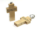 Einfaches USB Holzkreuz aus Holz schlicht und edel mit Logodruck
