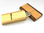 Holz USB Stick mit Gravur nachhaltig