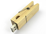 Hochwertiger Holz USB-Stick als Wäscheklammer