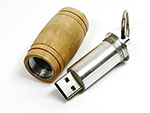 Holzfass USB-Stick mit Logo