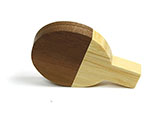 Tischtennisschläger aus Holz mit Logo