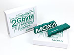 USB-Stick in der Form des Moxa Logos