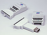 Industrie Maschine Schreibmaschine Kabel mit Kasten und Kontakten in Wunschform und Logo
