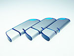 USB-Sticks aus Metall und Kunststoff in blau mit Logo bedruckt