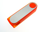 Werbeartikel USB-Stick aus Kunststoff in Organge mit Bügel zum drehen